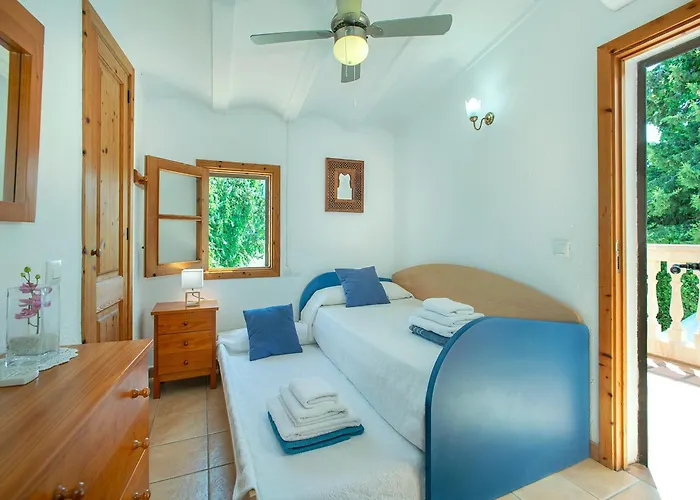 Owl Bennasar - Rustic Villa Pollenca